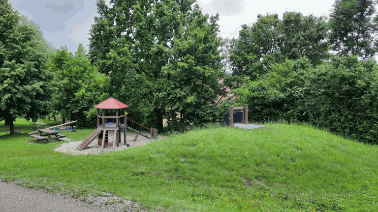 Spielplatz im Scheyerer Feld Spielplatz im Scheyerer Feld